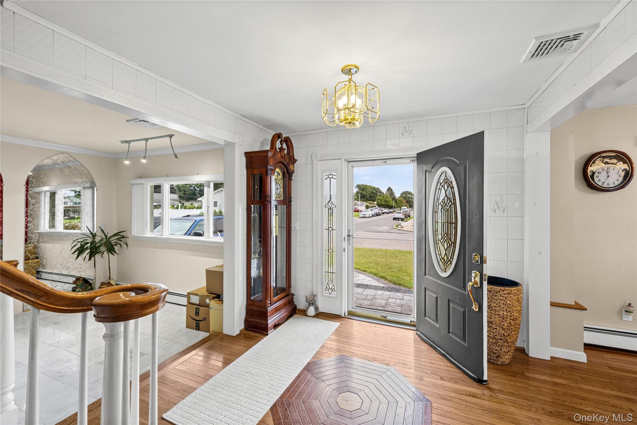 822 Coates Avenue thumbnail 4