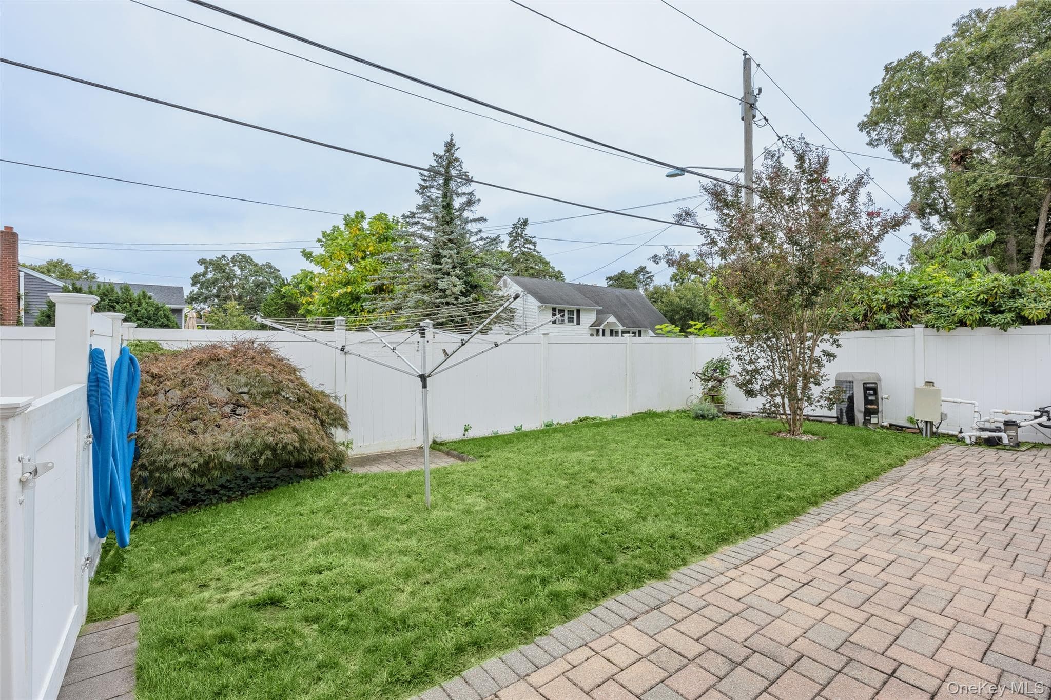 822 Coates Avenue thumbnail 40