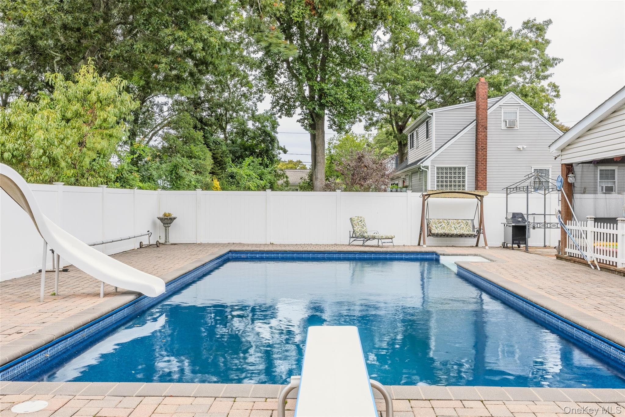 822 Coates Avenue thumbnail 39