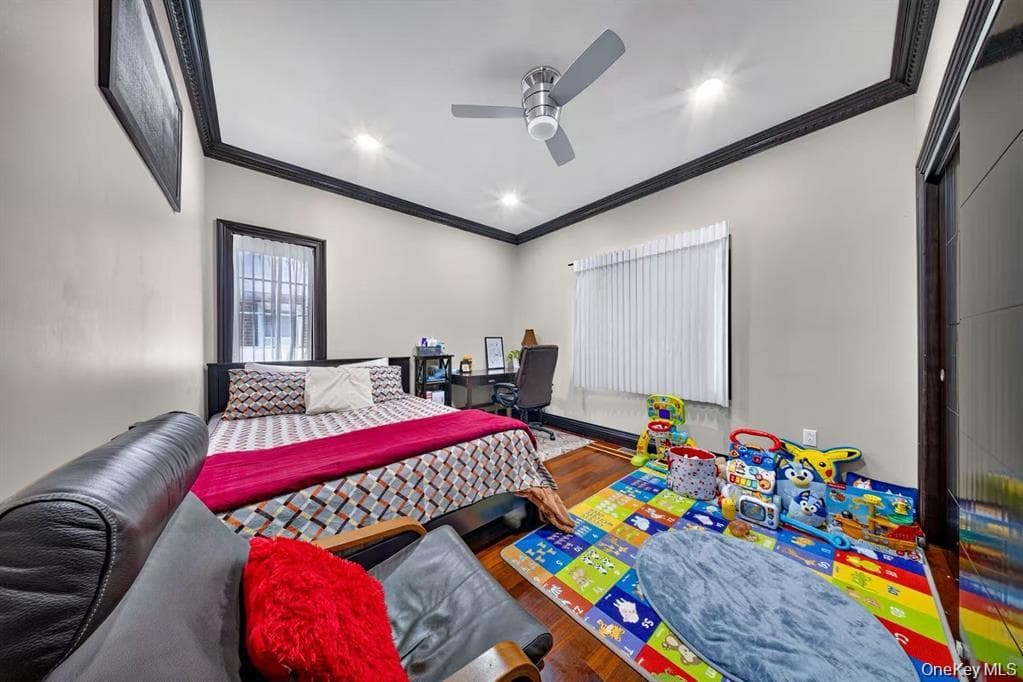 242-14 83rd Avenue thumbnail 12