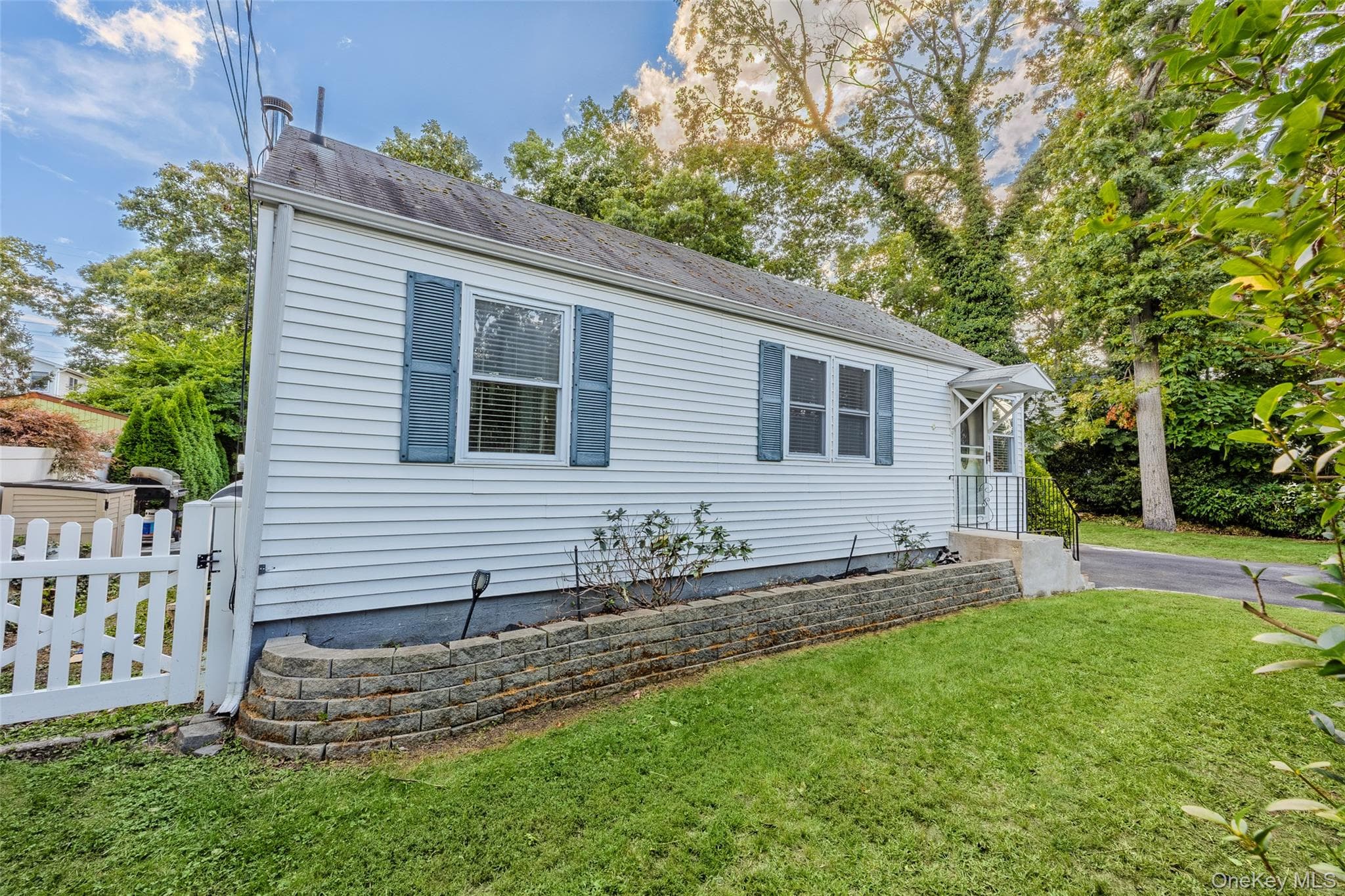 294 Deer Road thumbnail 32