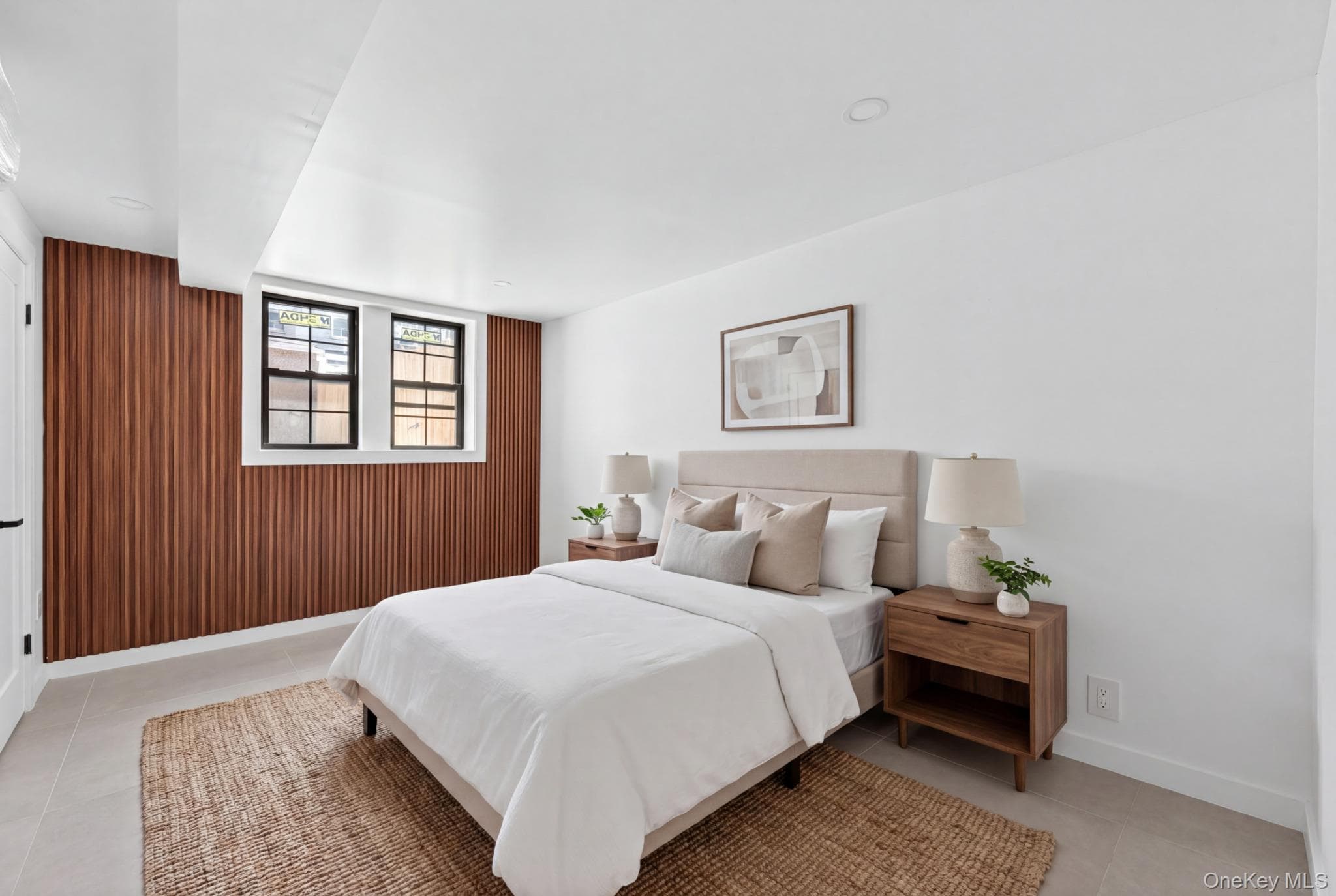 511 E 54th Street thumbnail 14