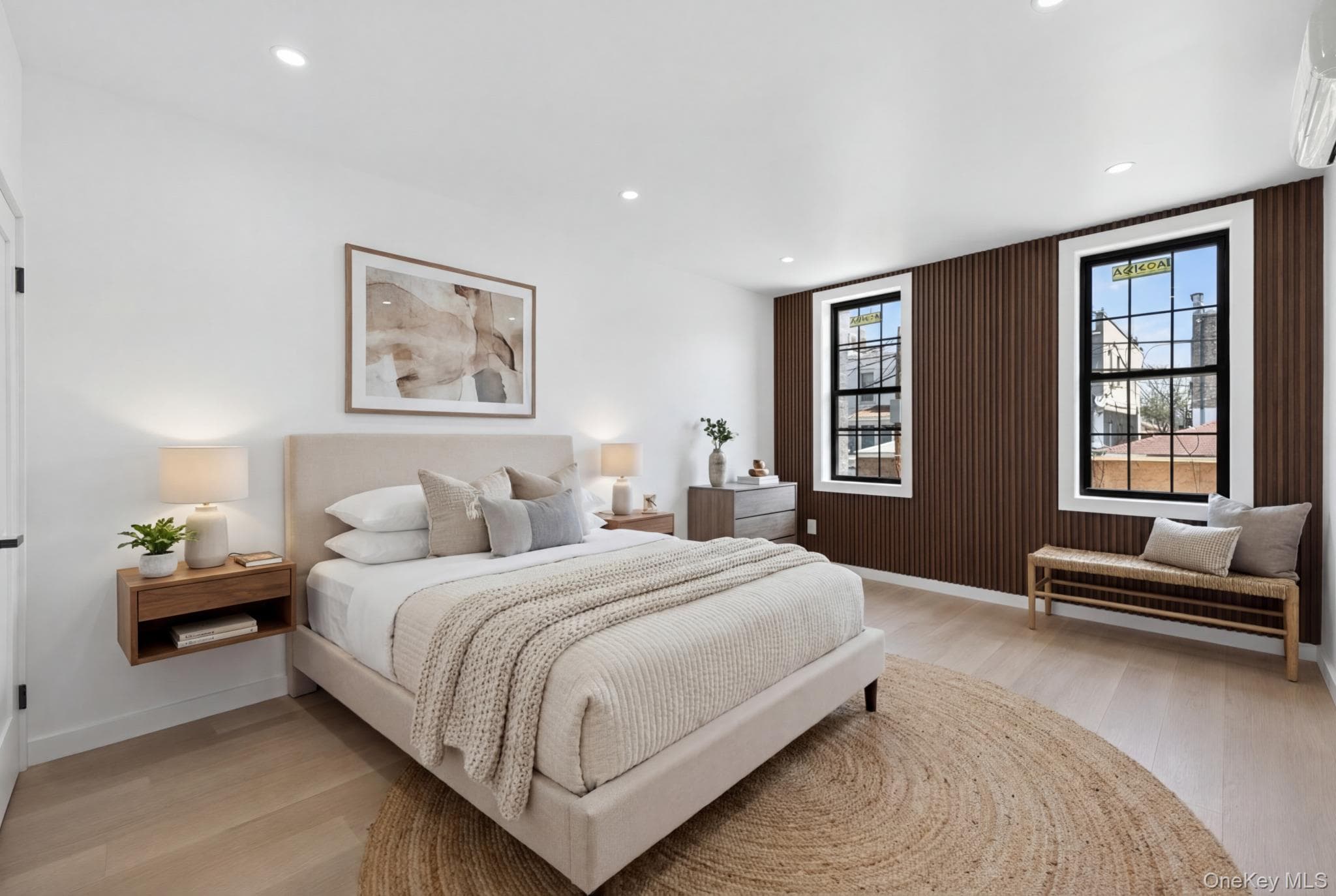 511 E 54th Street thumbnail 7