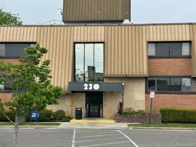 230 Hilton Avenue Unit: 9 thumbnail 8