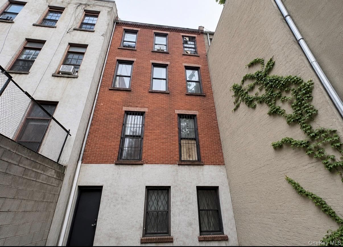 14 E 127th Street thumbnail 3
