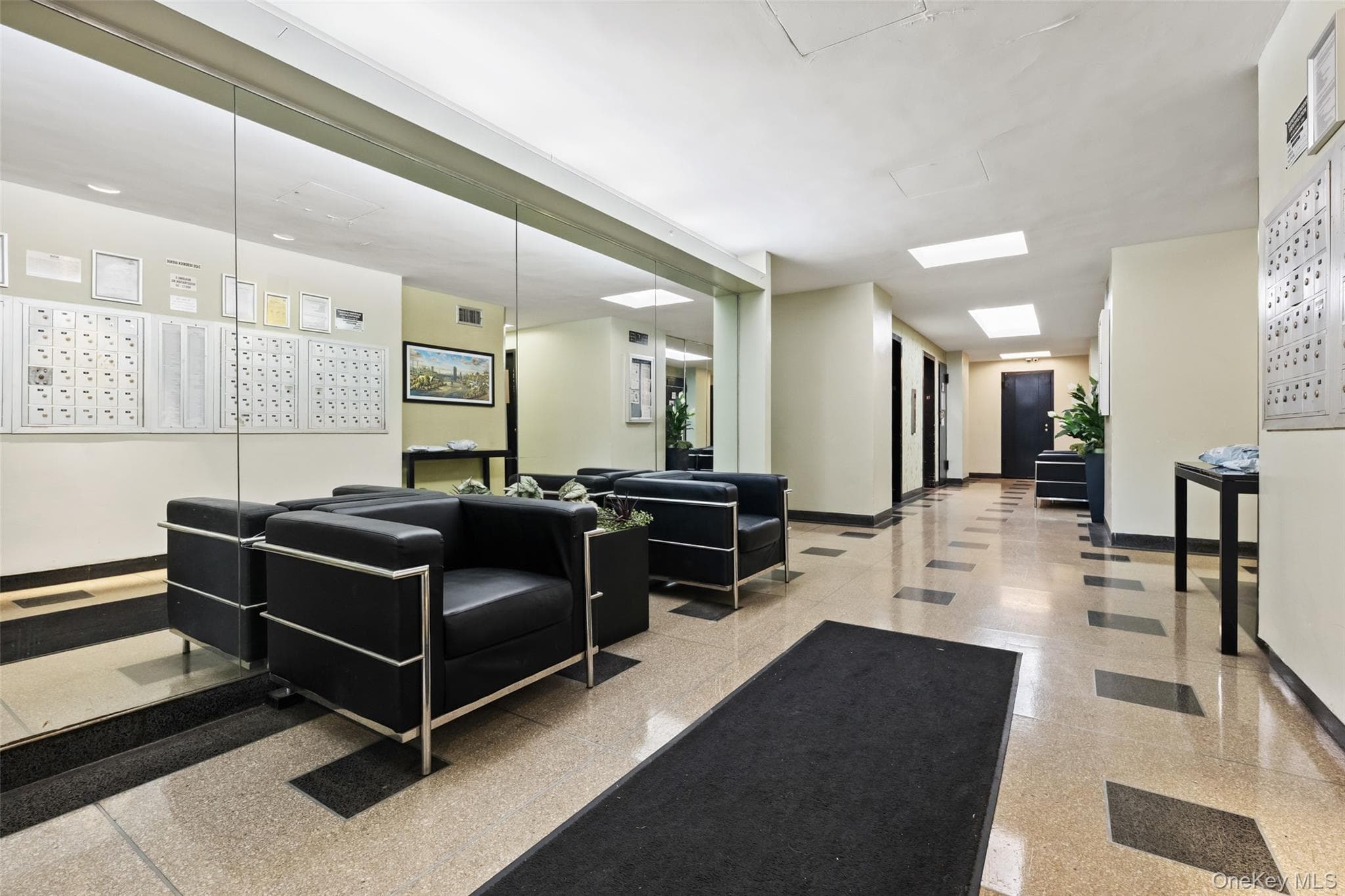 8 Fordham Hill Oval Unit: 10B thumbnail 2