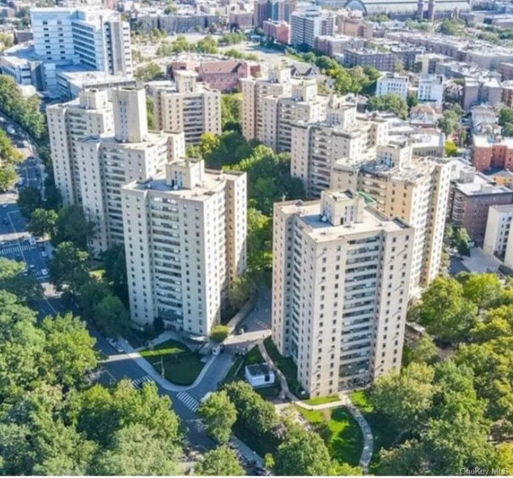 8 Fordham Hill Oval Unit: 10B, Bronx
