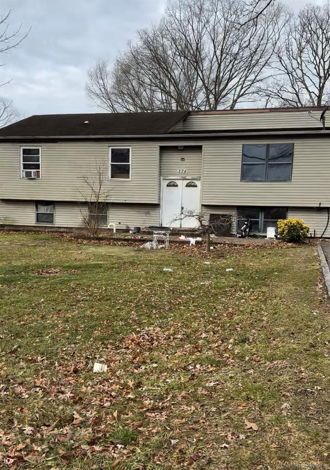 224 Grand Blvd photo 1