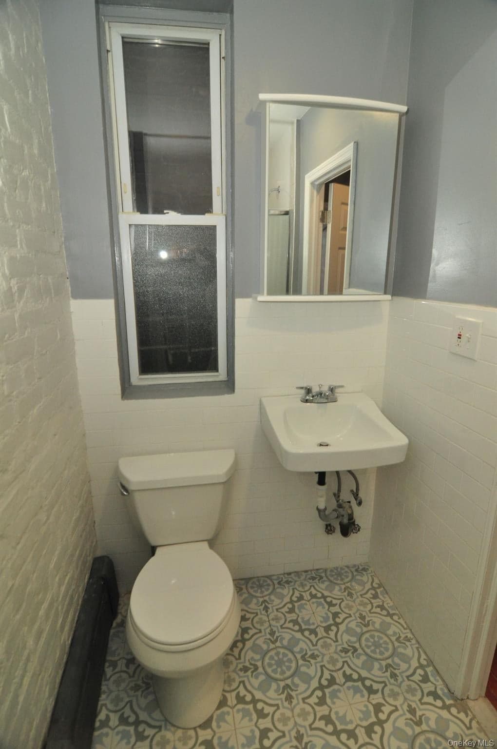506 E 188th Street thumbnail 3