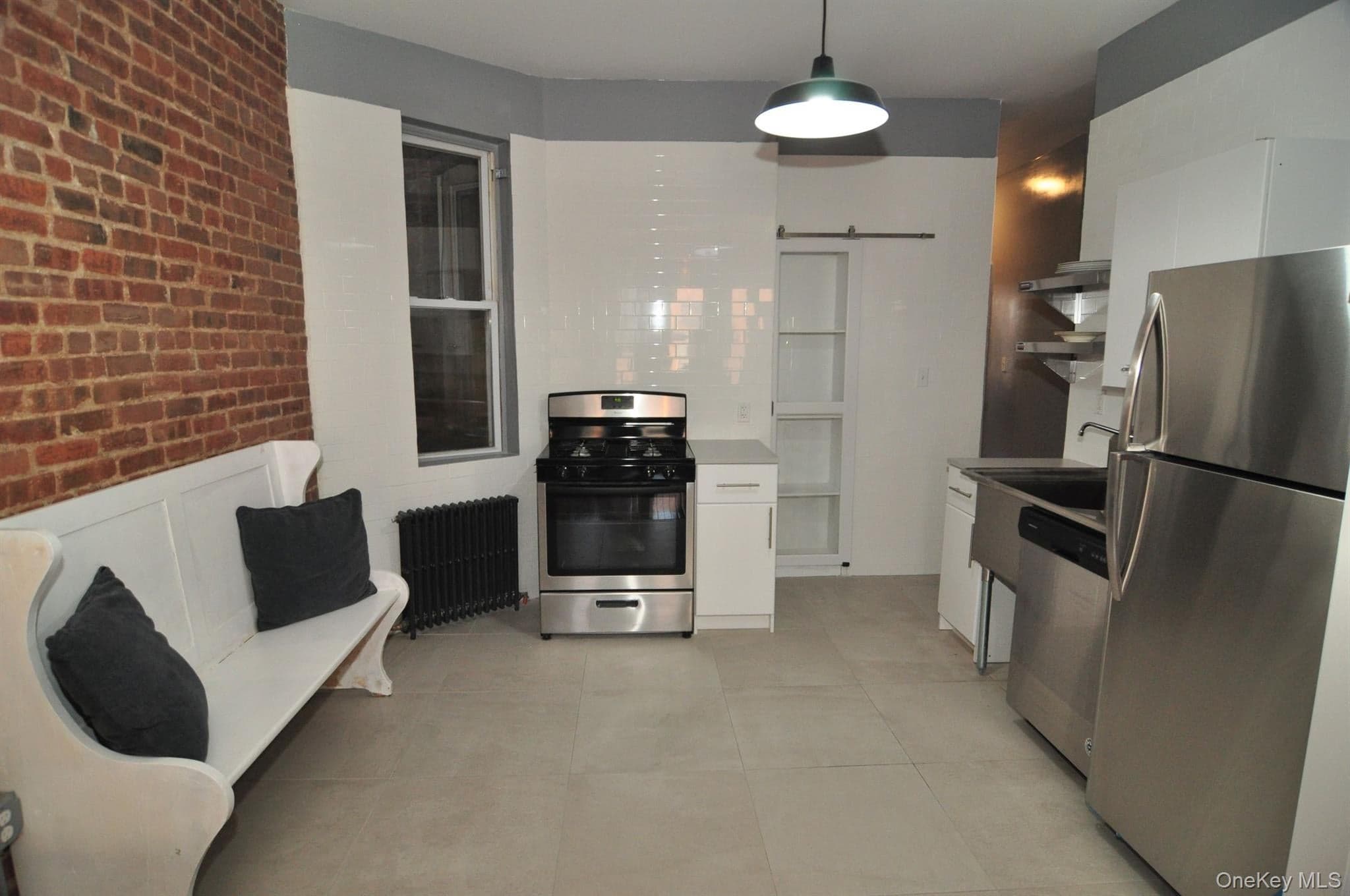 506 E 188th Street thumbnail 13