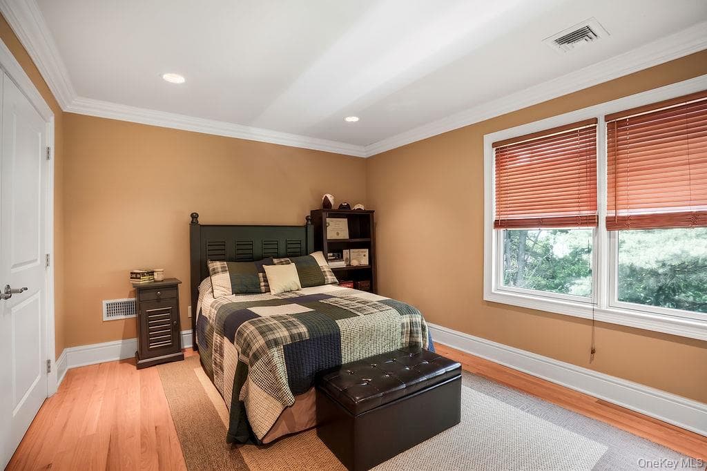 899 Harbor View Road thumbnail 19