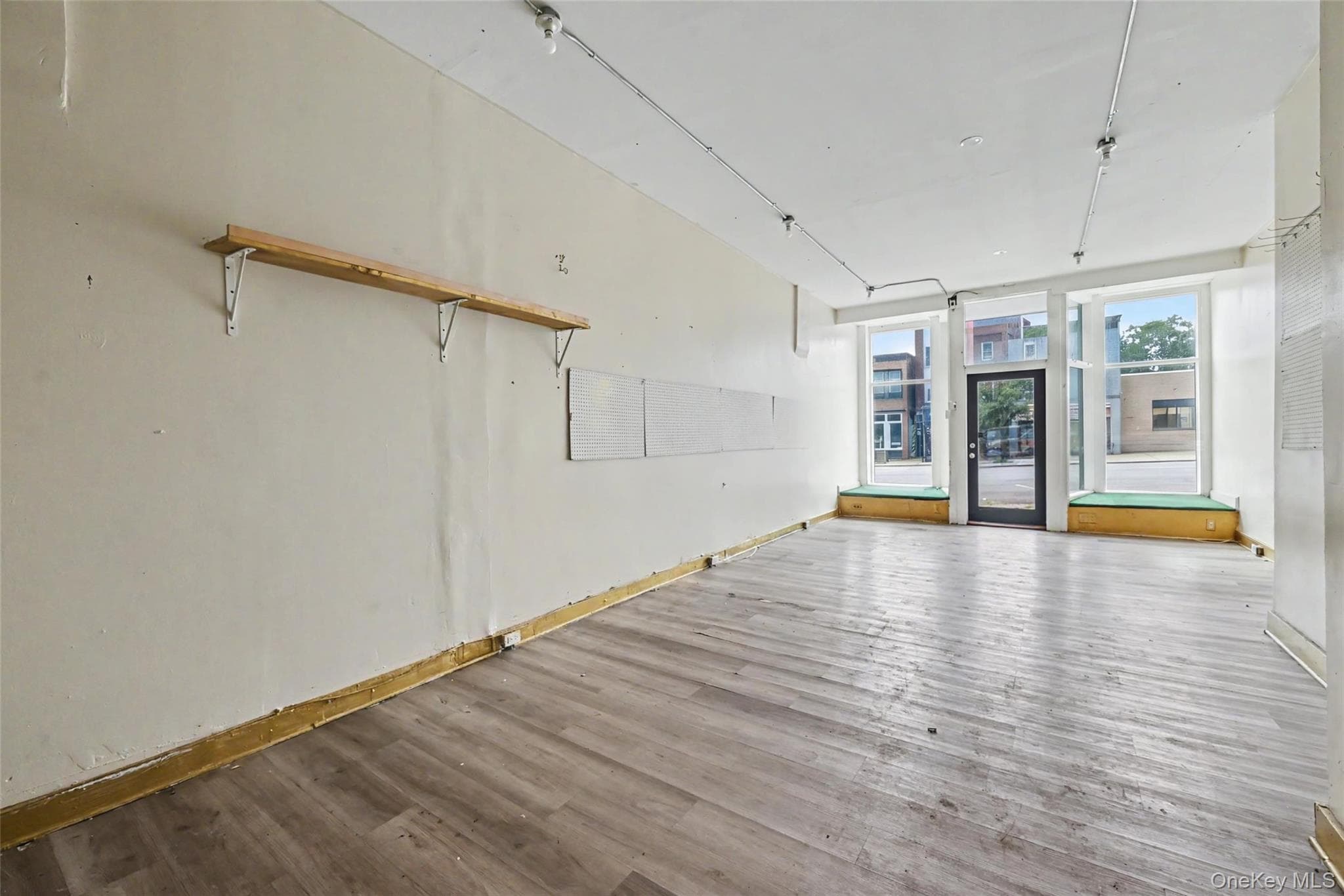 164 Broadway thumbnail 34