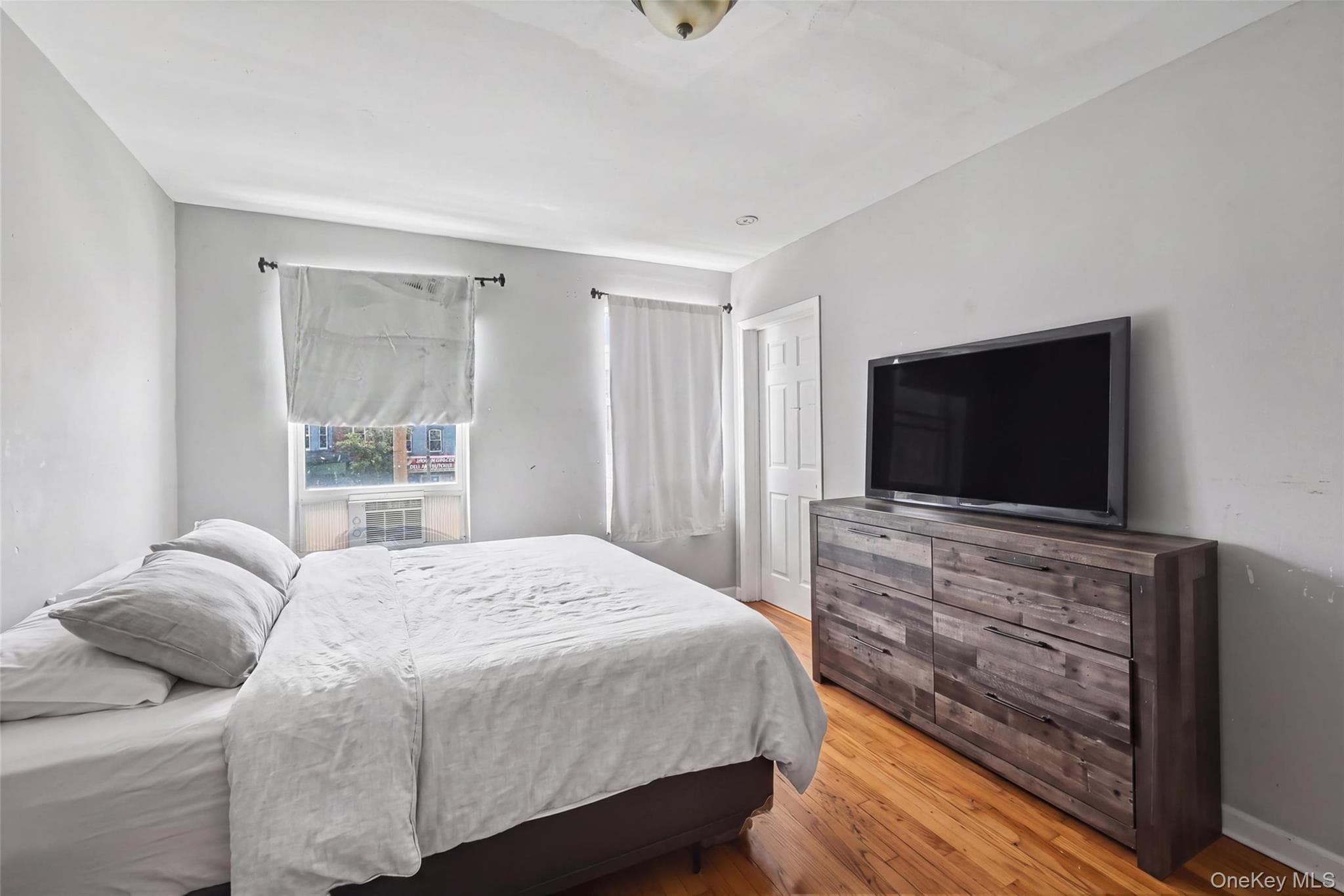 164 Broadway thumbnail 19