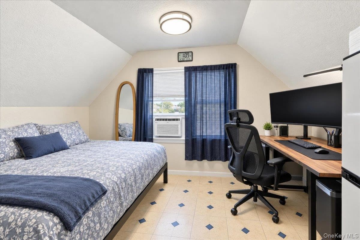 183 Saratoga Avenue thumbnail 19