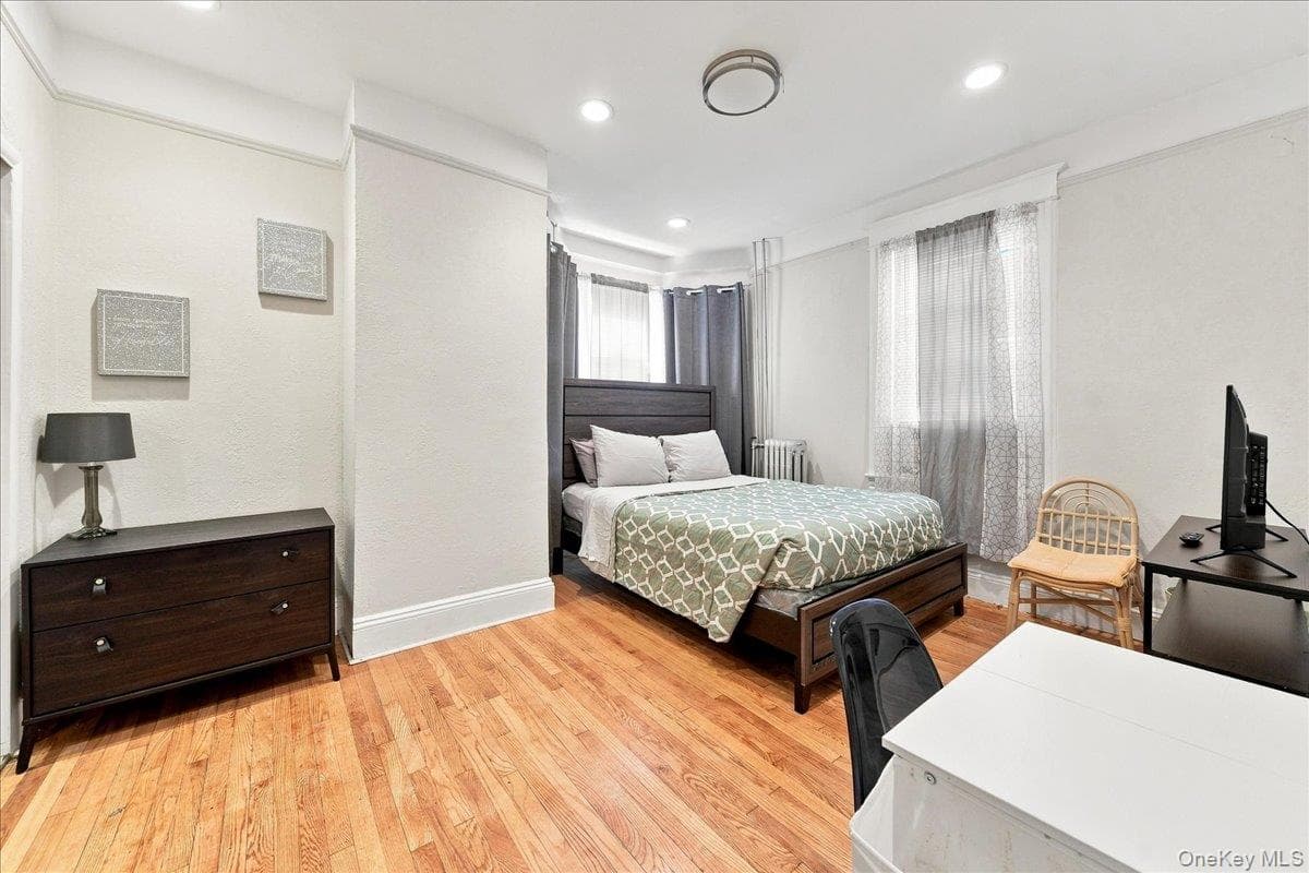 183 Saratoga Avenue thumbnail 15
