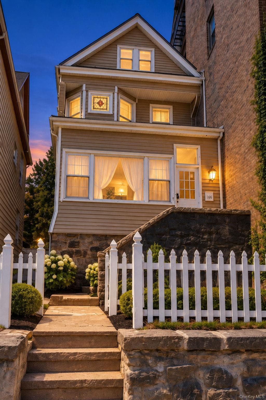 183 Saratoga Avenue thumbnail 27