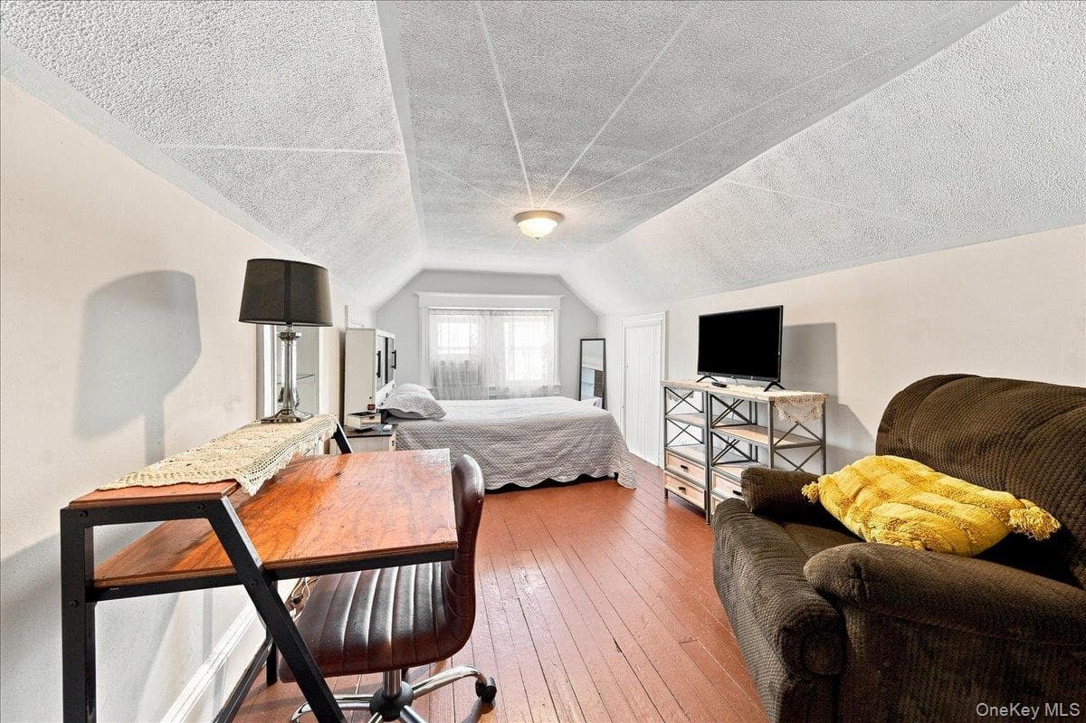 183 Saratoga Avenue thumbnail 20