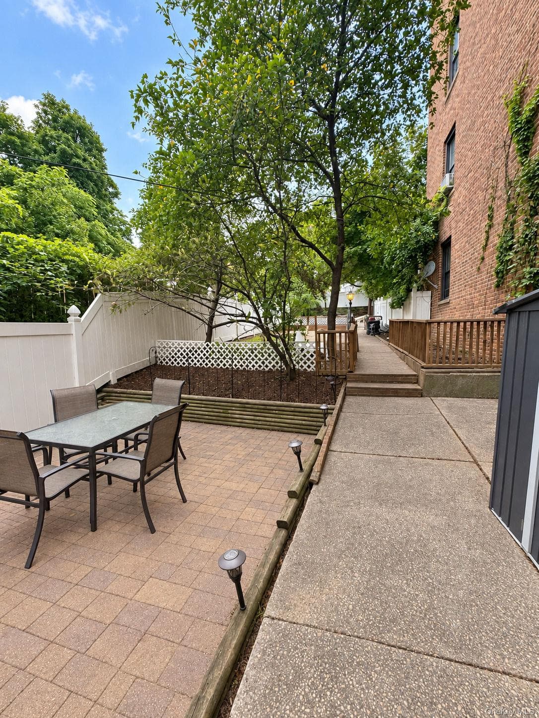 183 Saratoga Avenue thumbnail 30