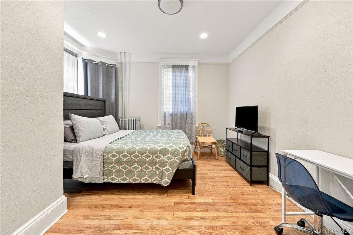 183 Saratoga Avenue thumbnail 16