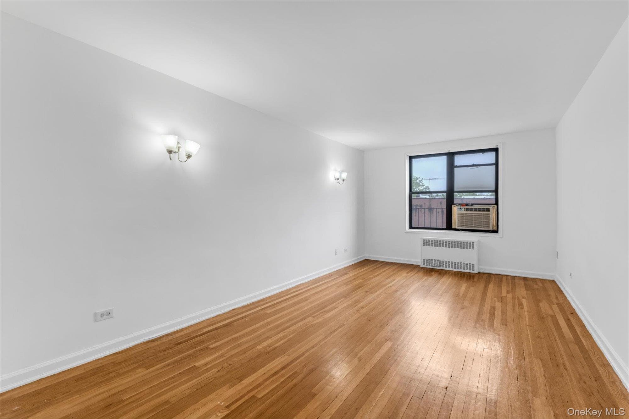 40 E 43rd Street Unit: 3B thumbnail 2