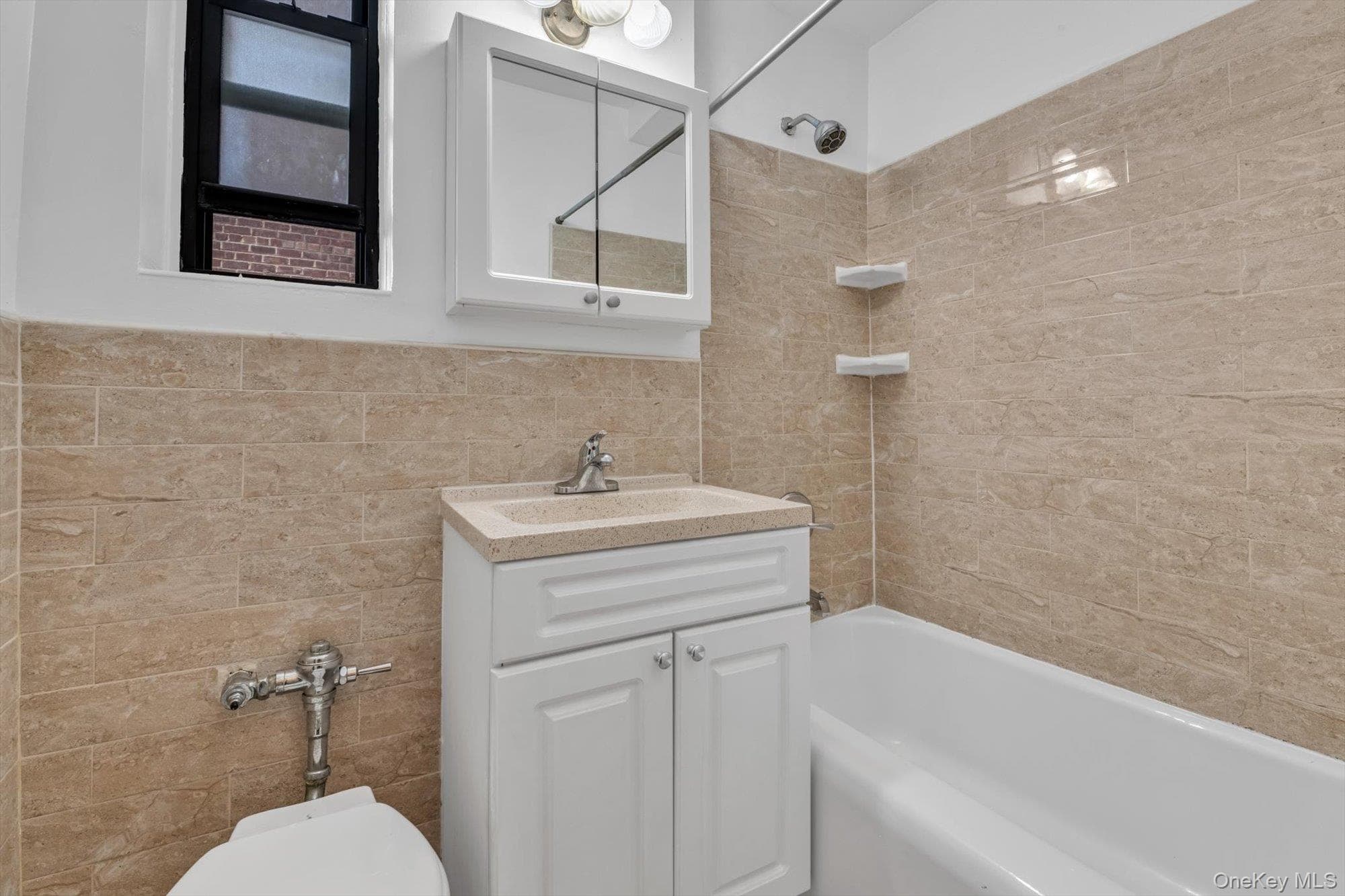 40 E 43rd Street Unit: 3B thumbnail 11