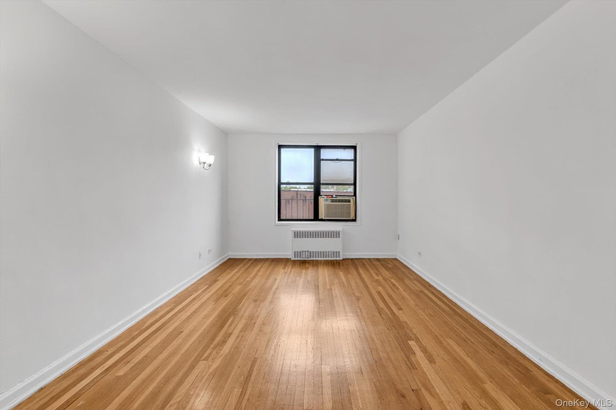 40 E 43rd Street Unit: 3B thumbnail 3