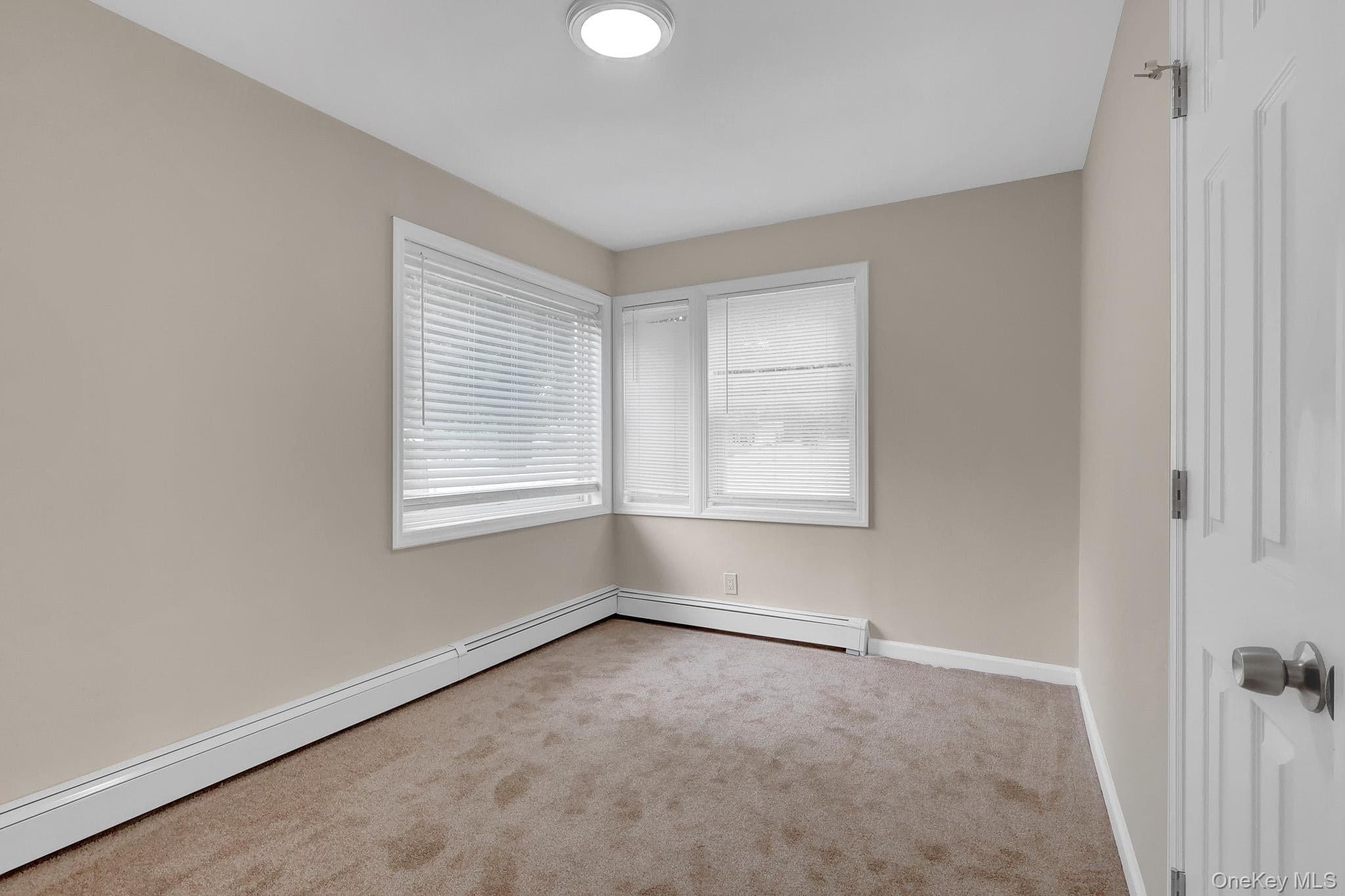 386 Tallwood Drive thumbnail 9