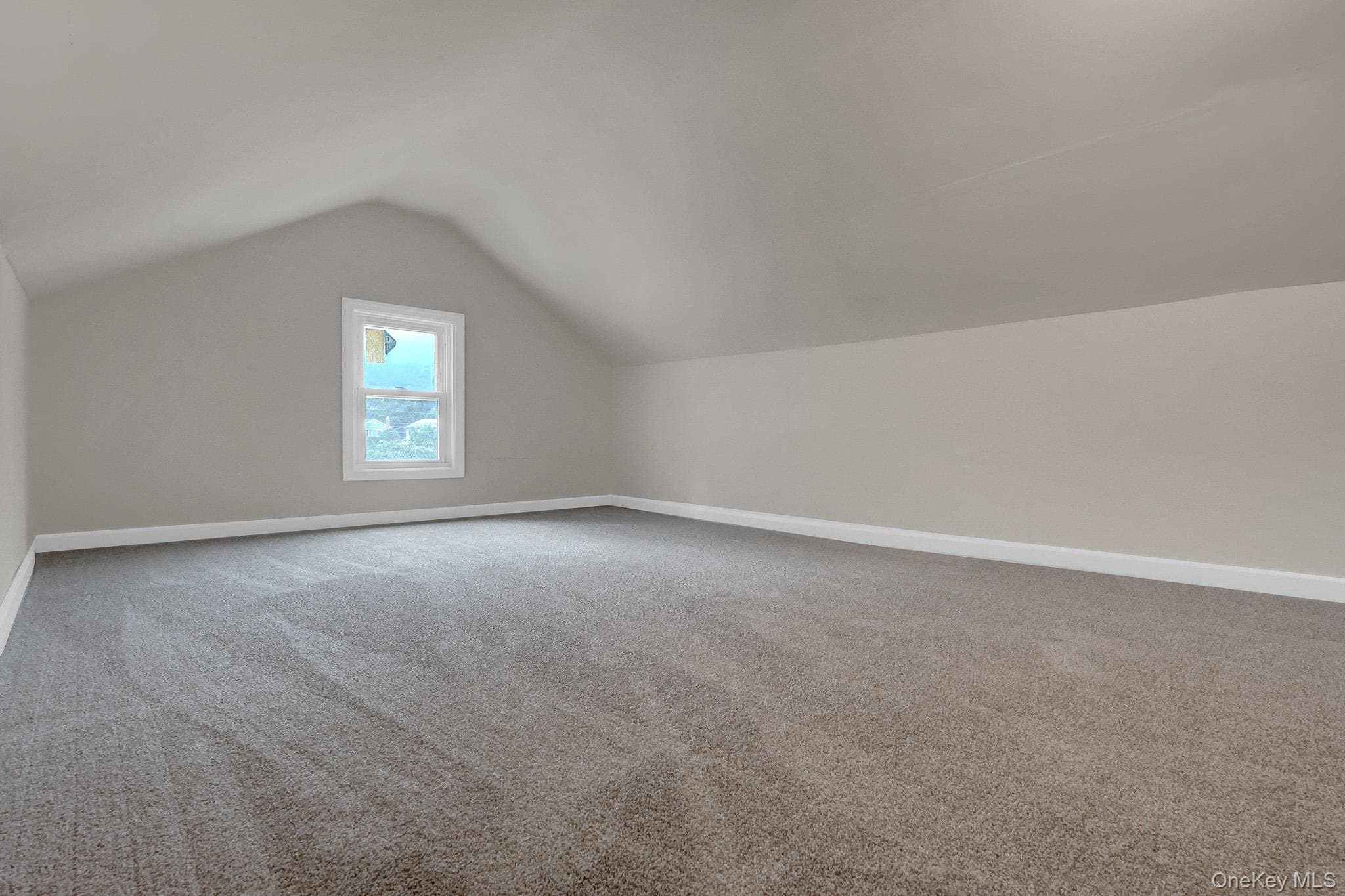 386 Tallwood Drive thumbnail 16