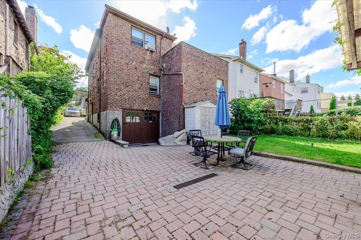 631 Kimball Avenue thumbnail 25