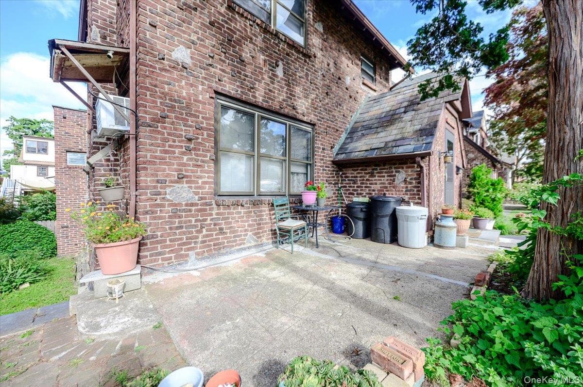 631 Kimball Avenue thumbnail 2