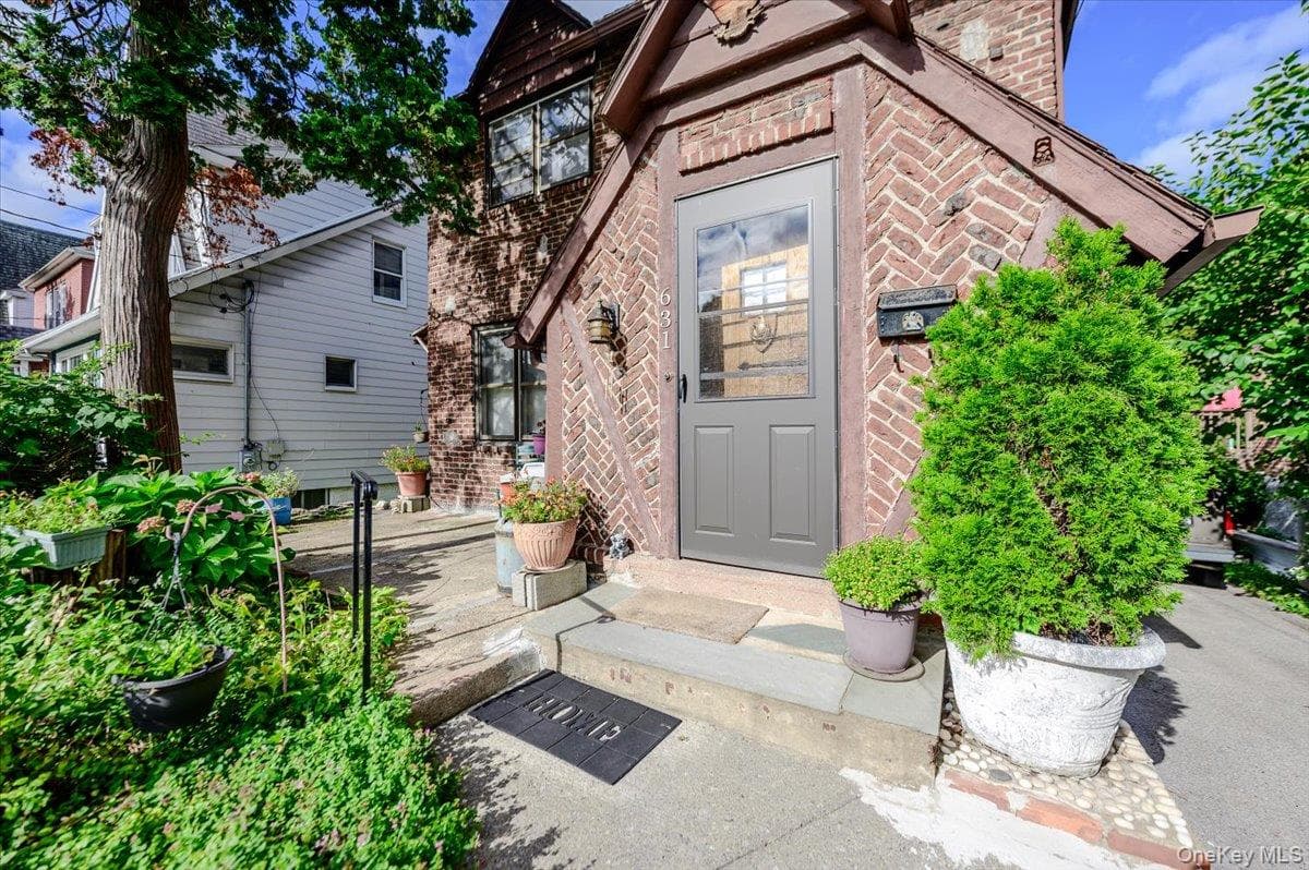 631 Kimball Avenue thumbnail 29