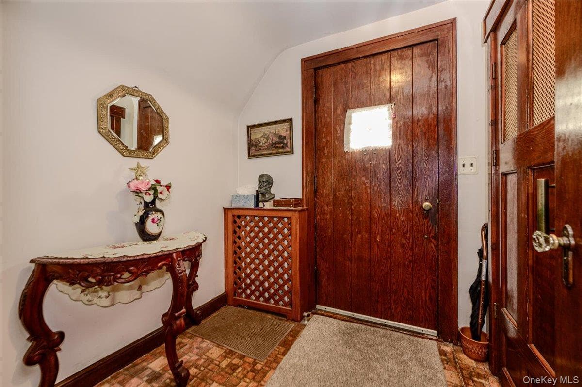 631 Kimball Avenue thumbnail 3