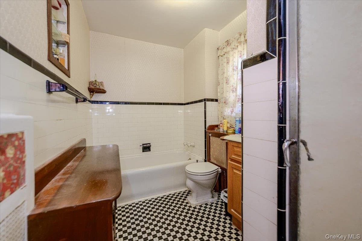 631 Kimball Avenue thumbnail 18