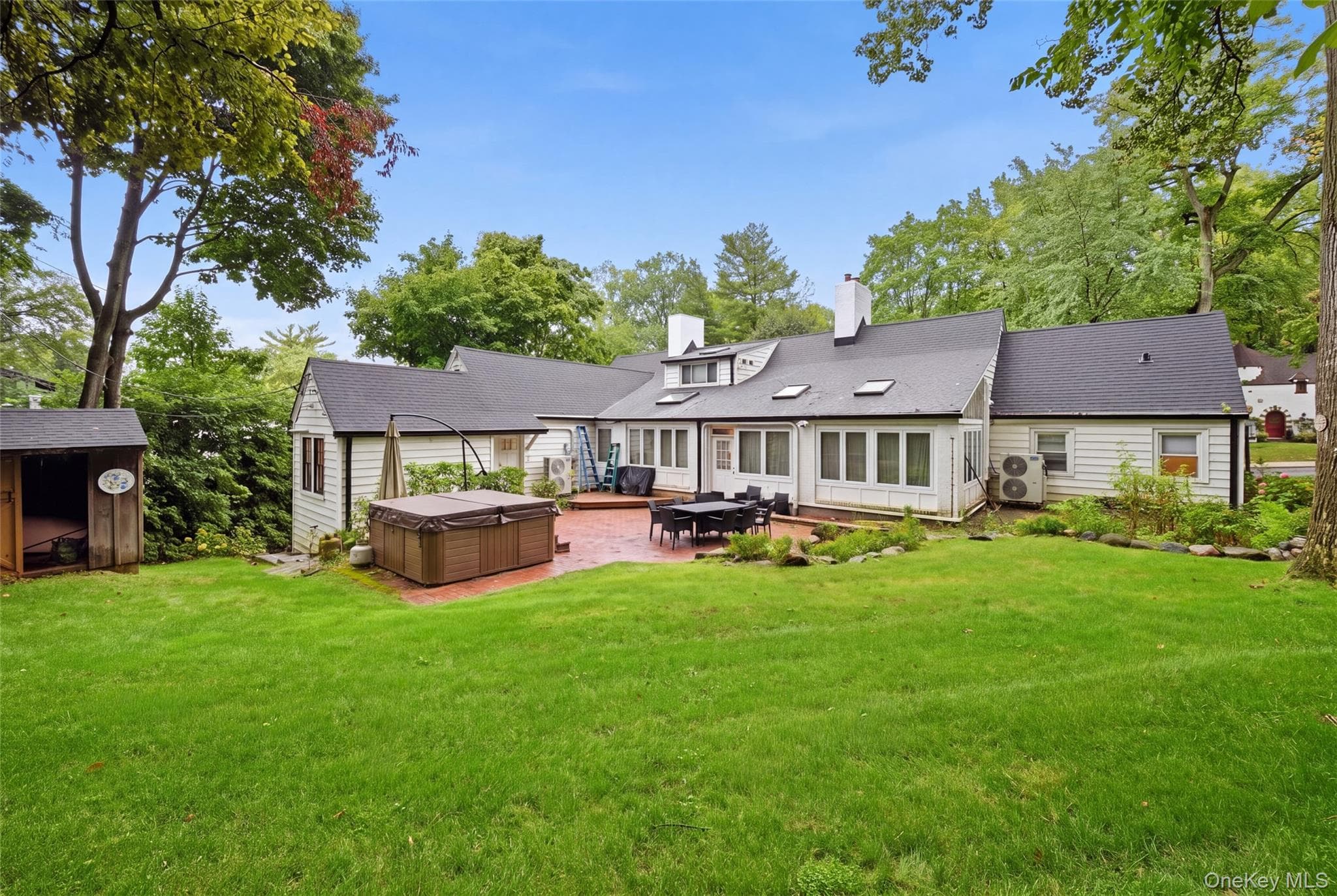 85 Nassau Drive thumbnail 30