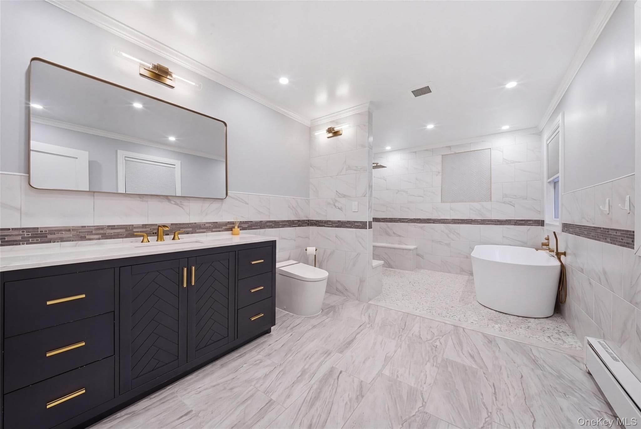 85 Nassau Drive thumbnail 6