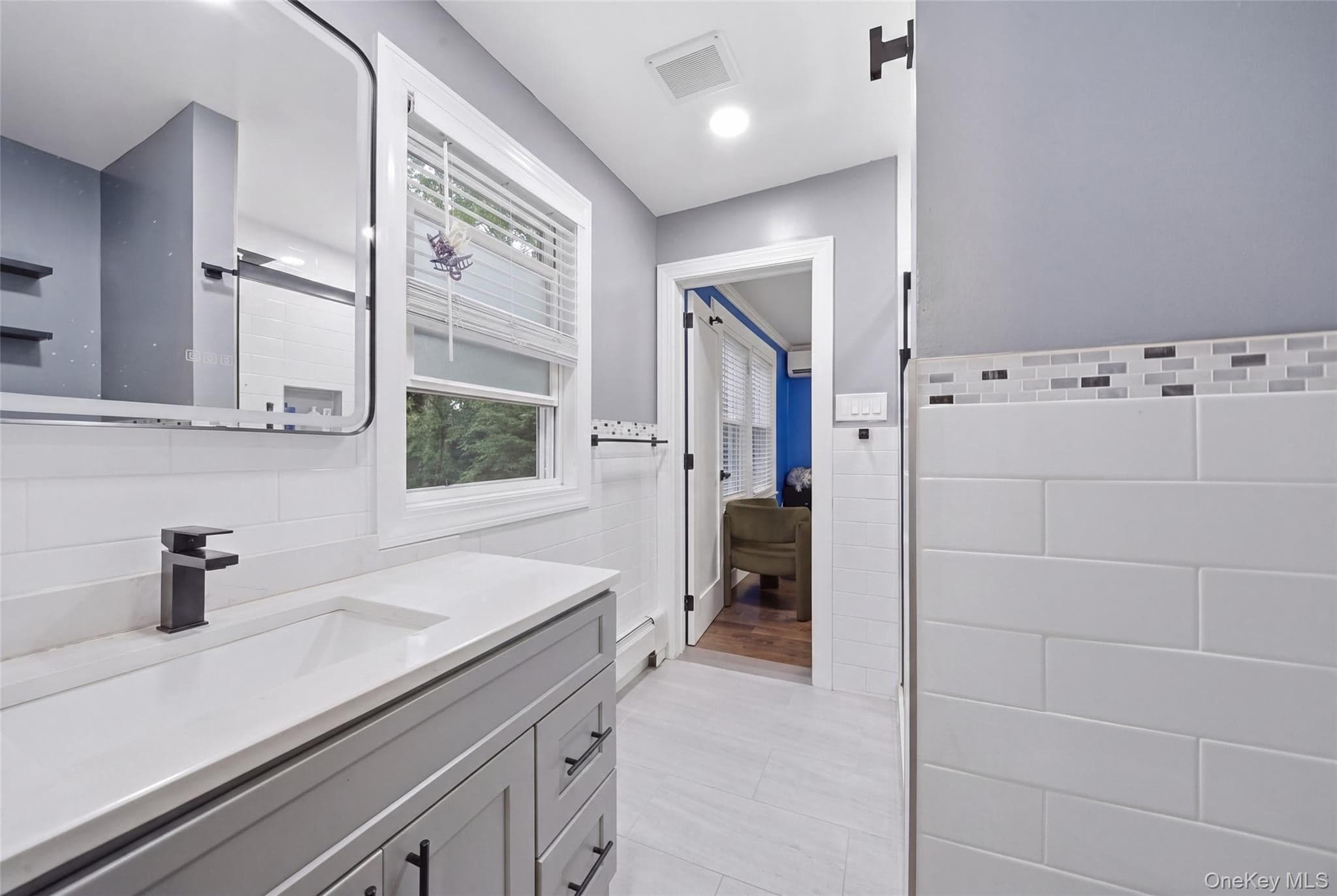 85 Nassau Drive thumbnail 23