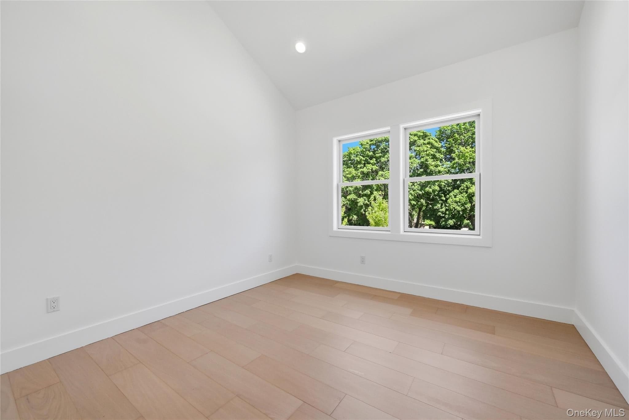 19 Montauk Highway Unit: 9 thumbnail 11