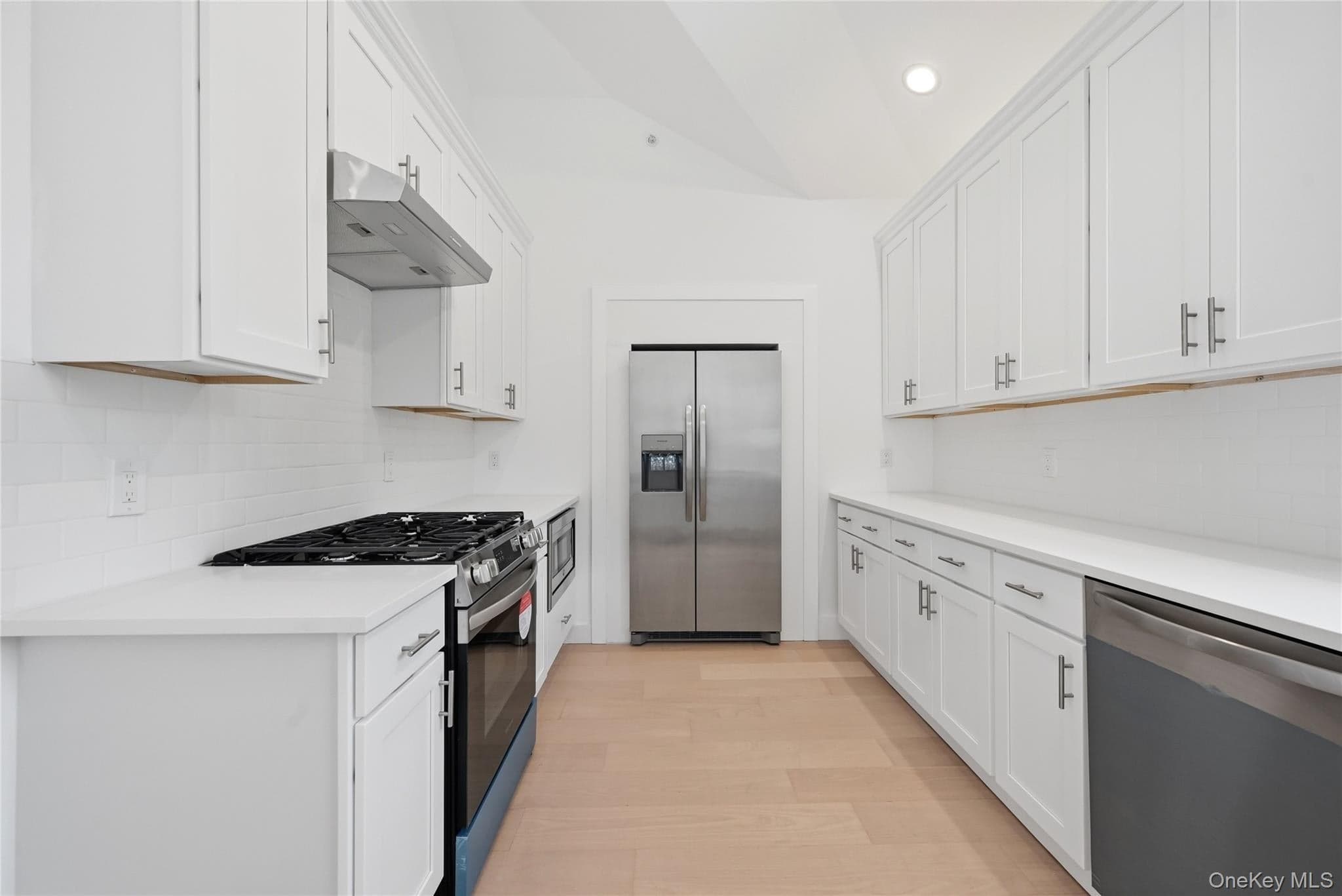 19 Montauk Highway Unit: 9 thumbnail 6