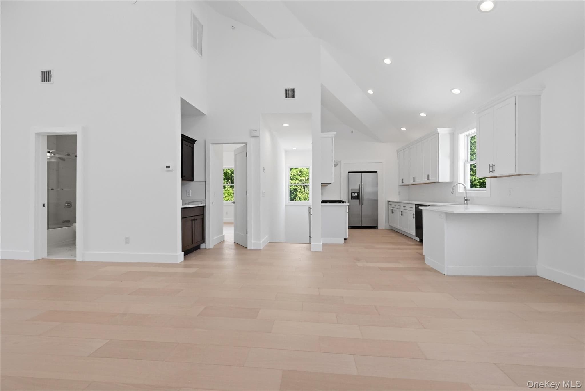 19 Montauk Highway Unit: 9 thumbnail 23