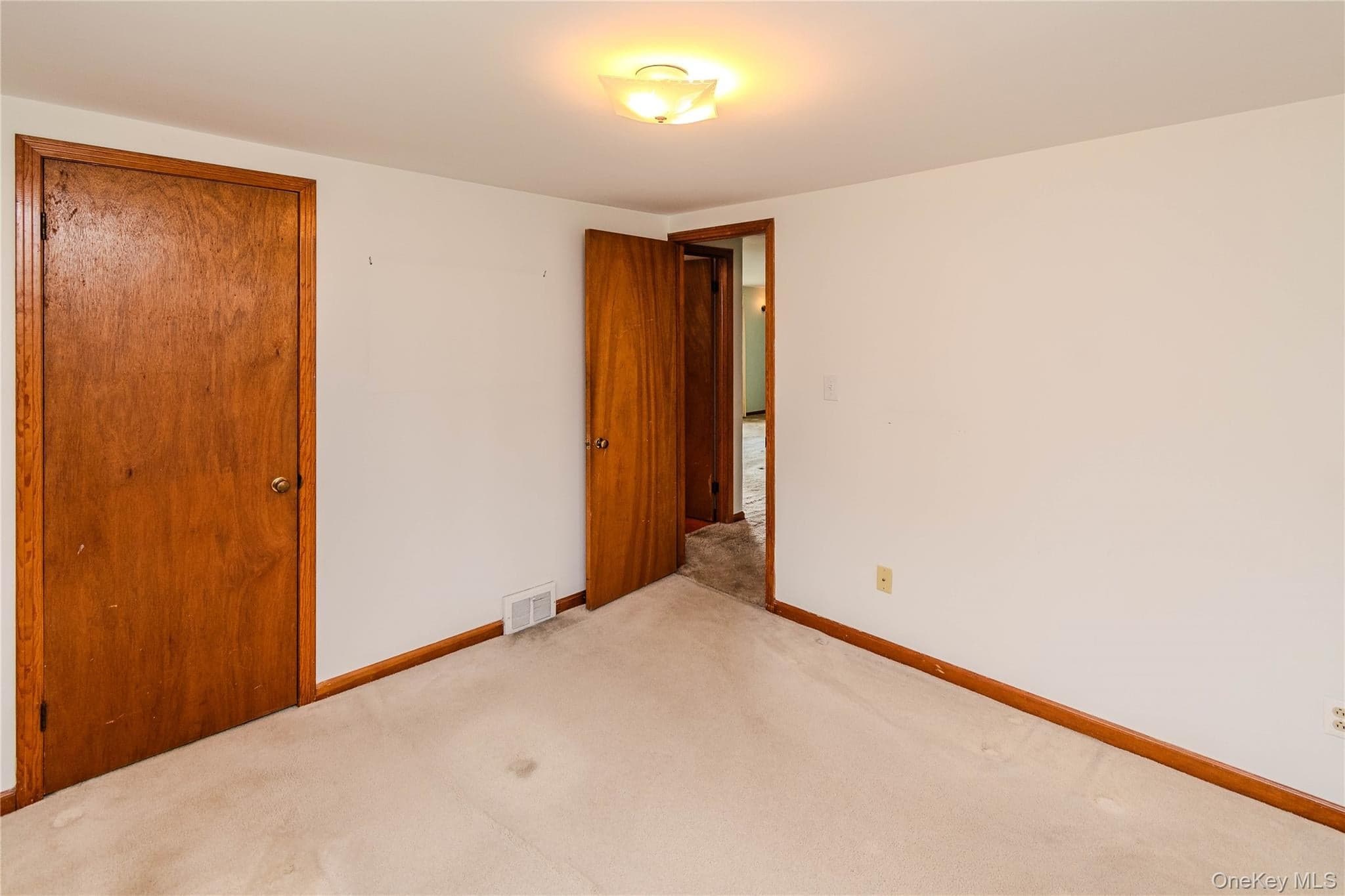 108 Wood Street thumbnail 23