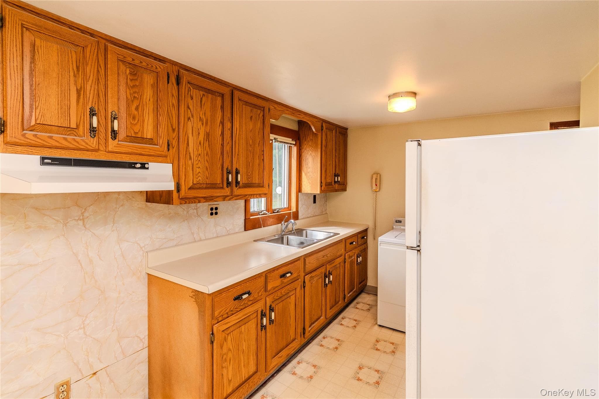 108 Wood Street thumbnail 12