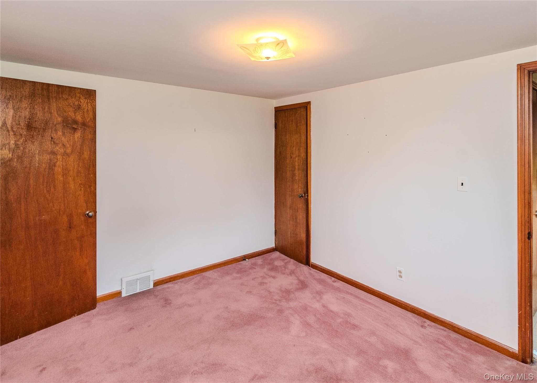 108 Wood Street thumbnail 19