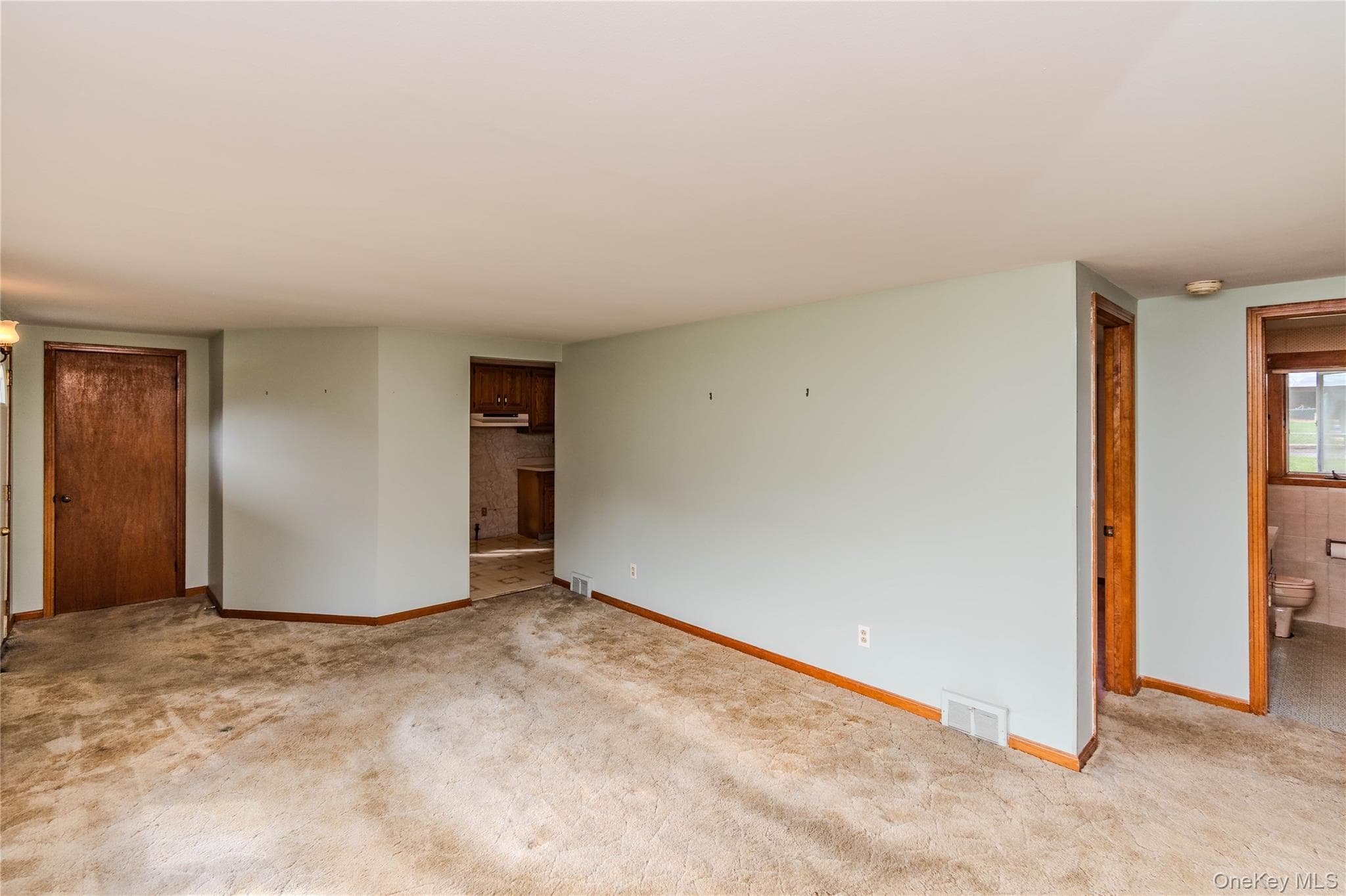 108 Wood Street thumbnail 5
