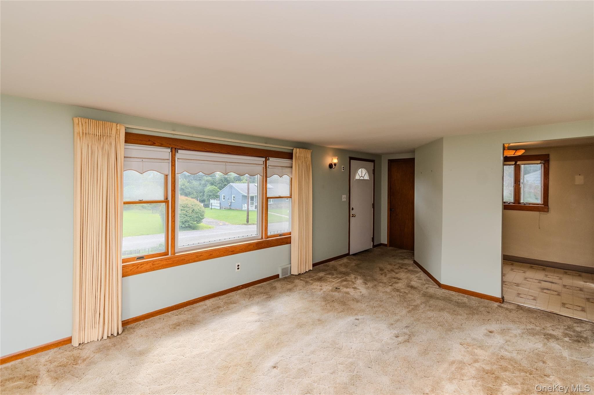 108 Wood Street thumbnail 4
