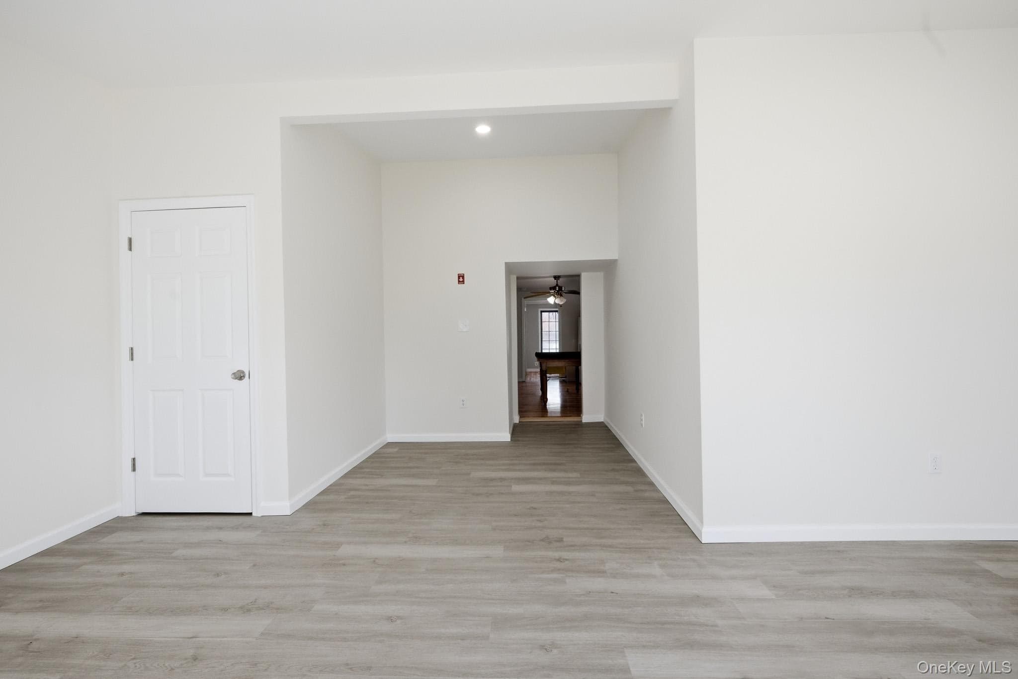94 E Lakewood Street thumbnail 17
