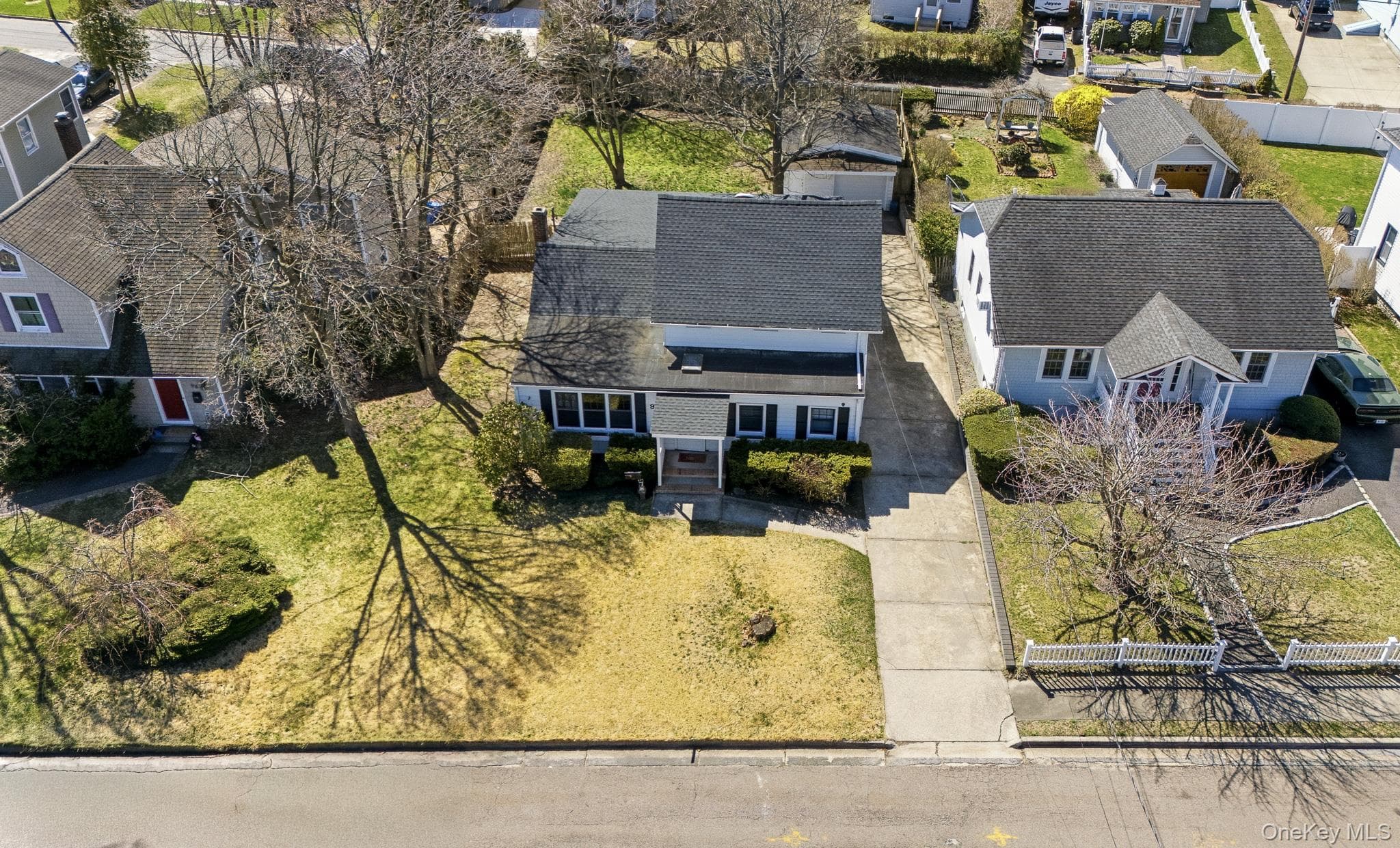 94 E Lakewood Street thumbnail 32