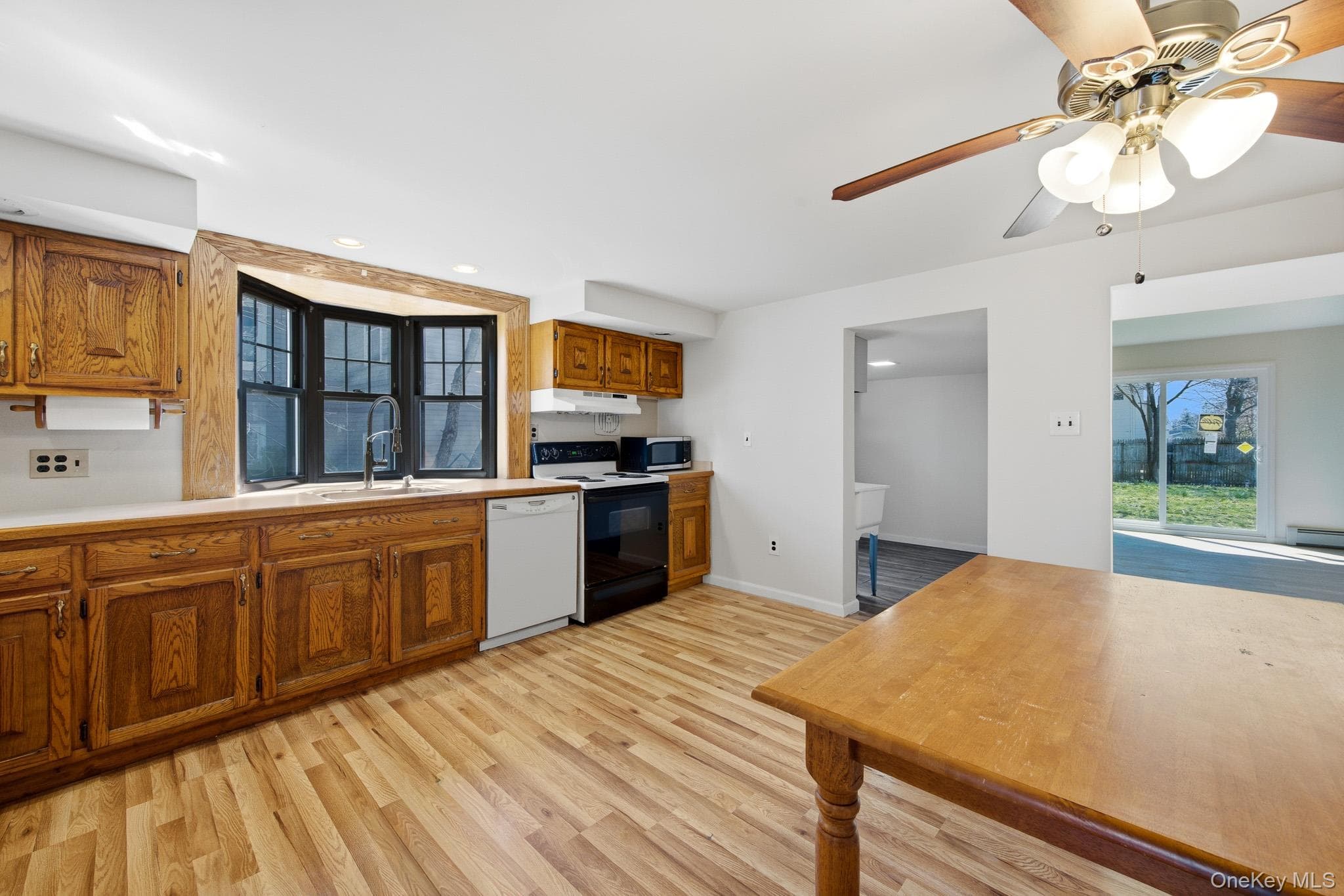 94 E Lakewood Street thumbnail 6