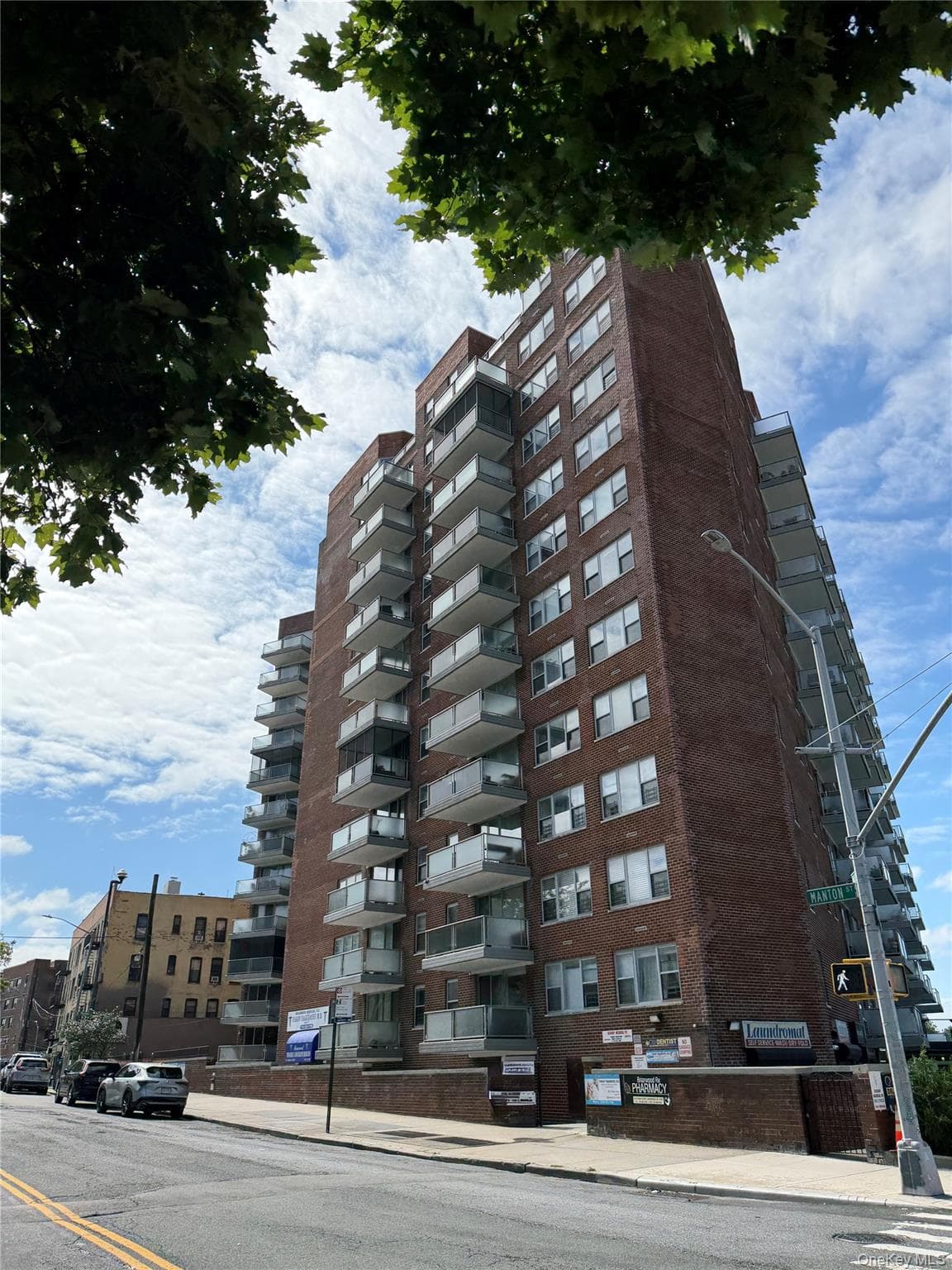 8515 Main Street Unit: 9B, Briarwood