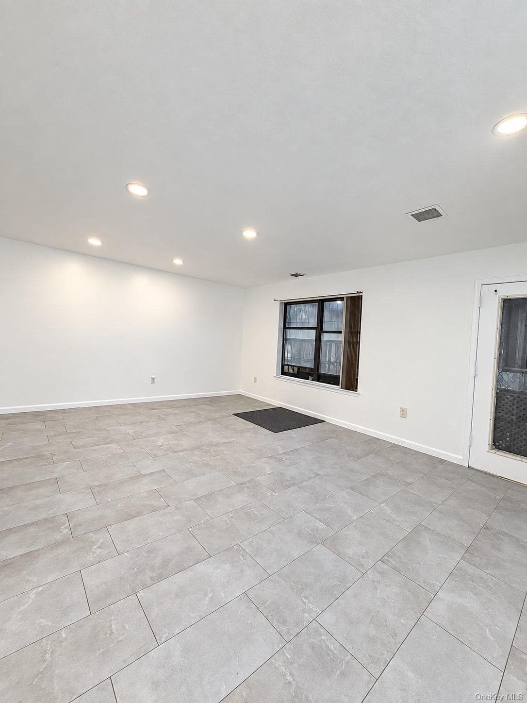 818 Trinity Avenue Unit: B thumbnail 5