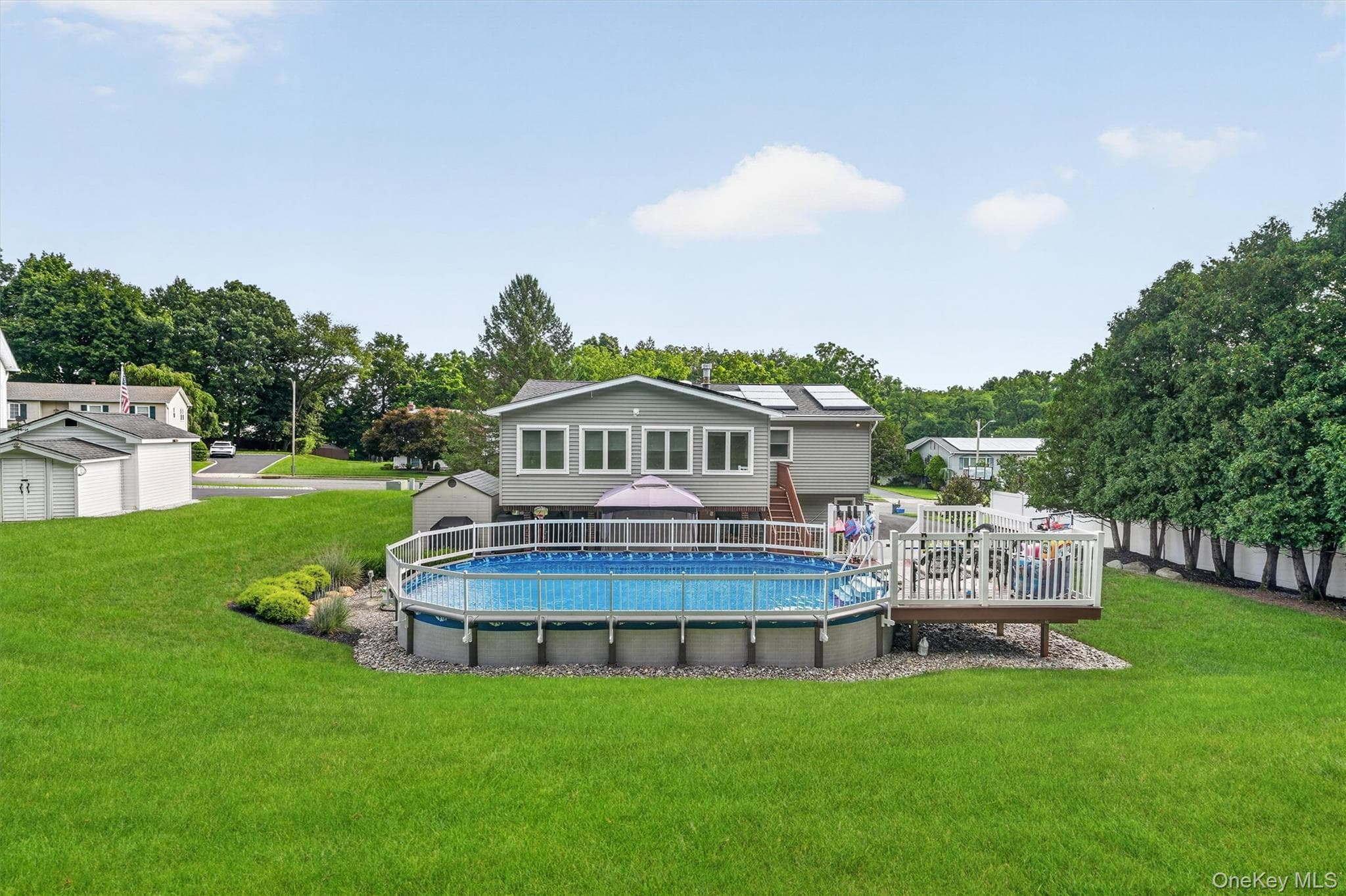 10 Pine Drive thumbnail 42